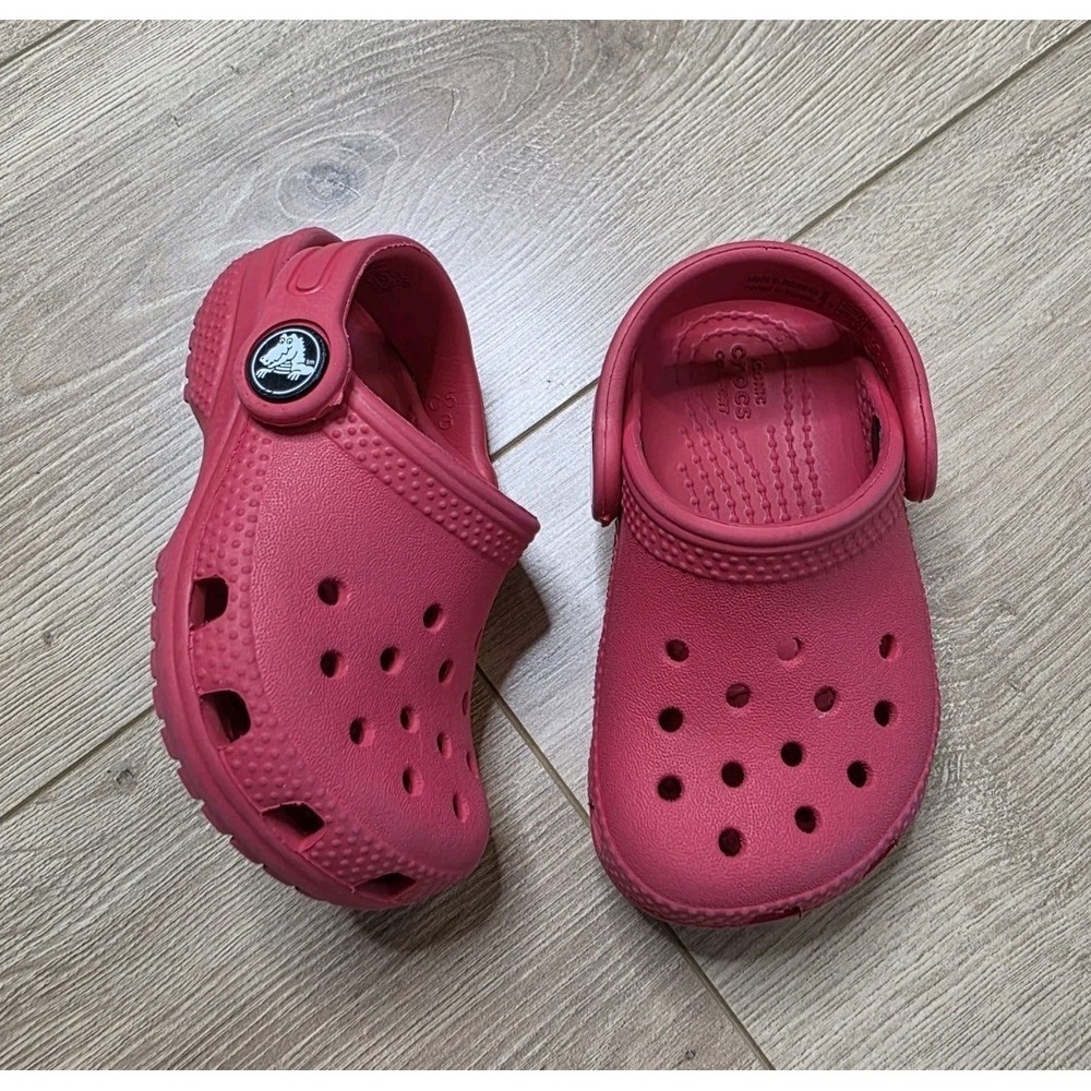 Crocs Classic Clogs Toddler size 5c Red Iconic Comfort
